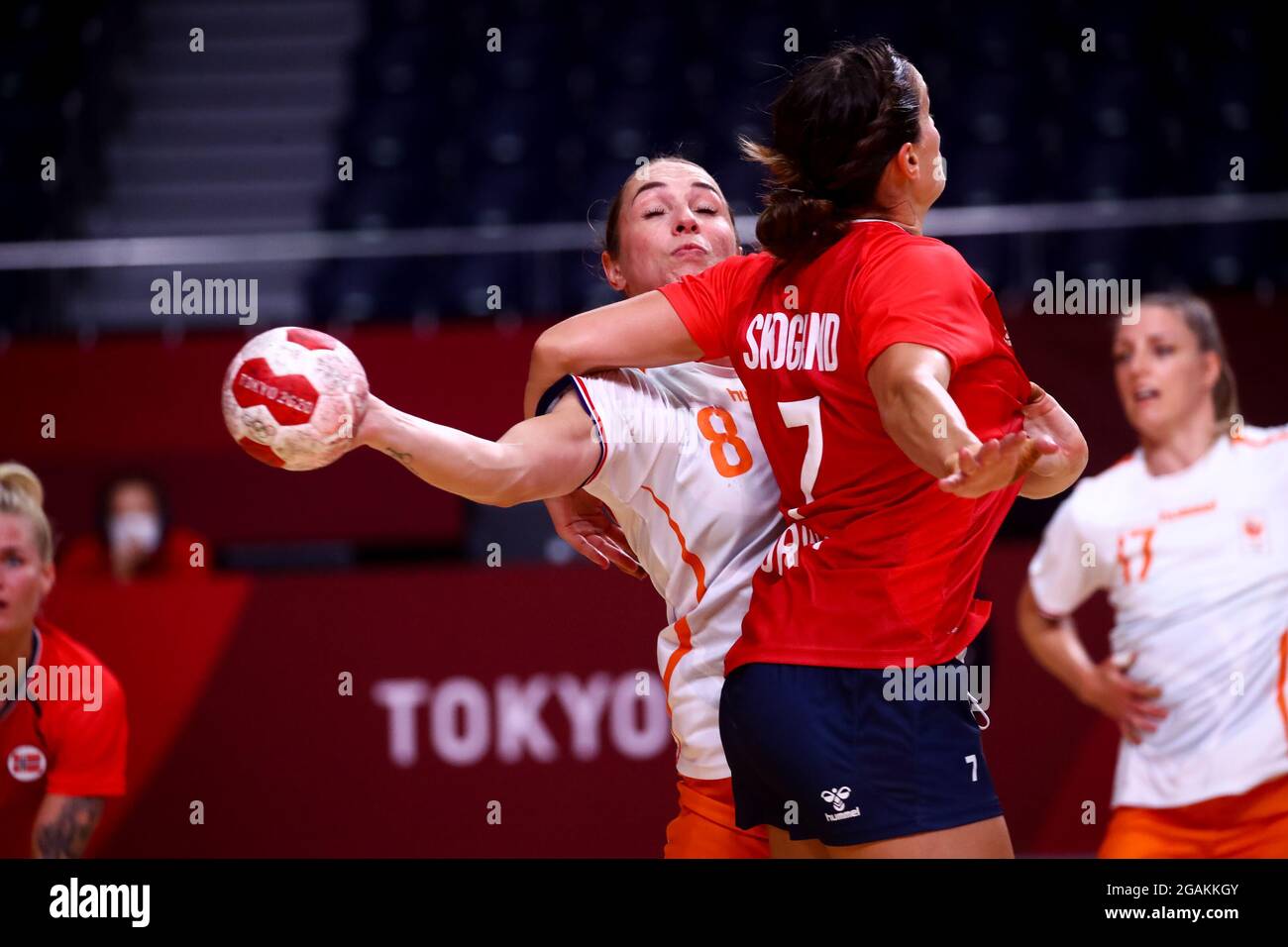 TOKYO, JAPAN - JULY 31: Lois Abbingh of the Netherlands and Stine Skogrand of Norway during the Tokyo 2020 Olympic Womens Handball Tournament match between Norway and Netherlands at Yoyogi National Stadium on July 31, 2021 in Tokyo, Japan (Photo by Orange Pictures) NOCNSF House of Sports Stock Photo