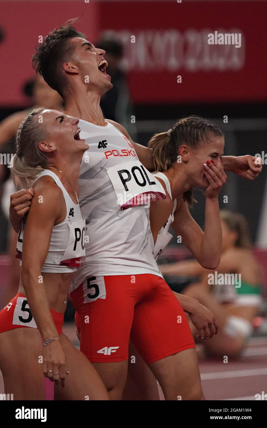 The Polish team celebrates after winning the gold in the 4 x 400m Relay
