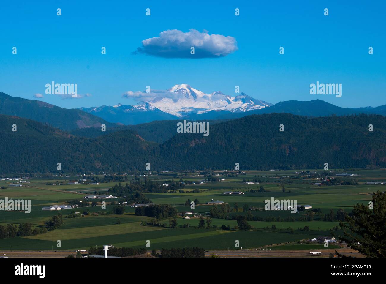 Mount baker in the Fraser Valley Stock Photo Alamy