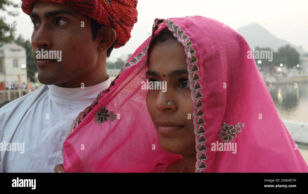 Indian couple in traditional clothing hi-res stock photography and ...