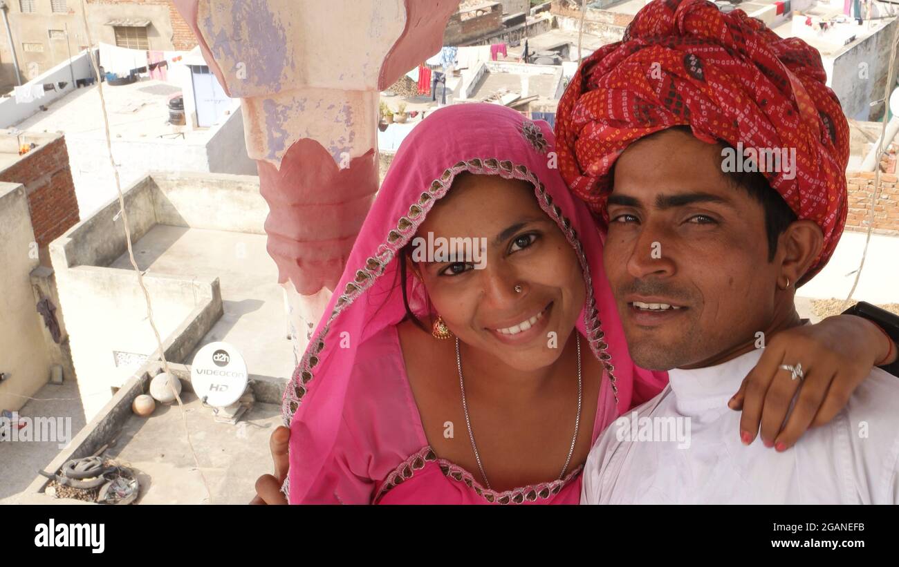 Indian couple in Indian traditional clothing posing Stock Photo - Alamy