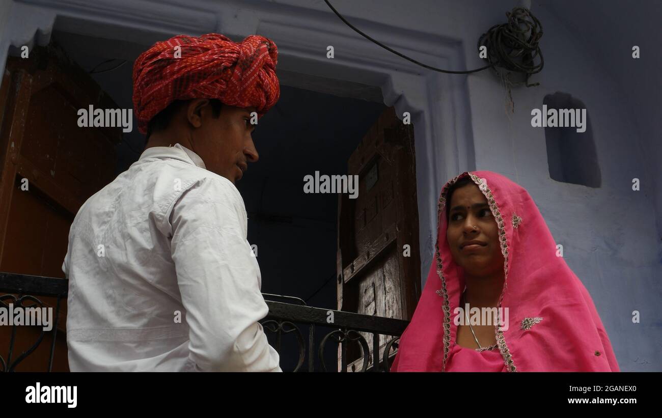 Indian couple in traditional clothing hi-res stock photography and ...