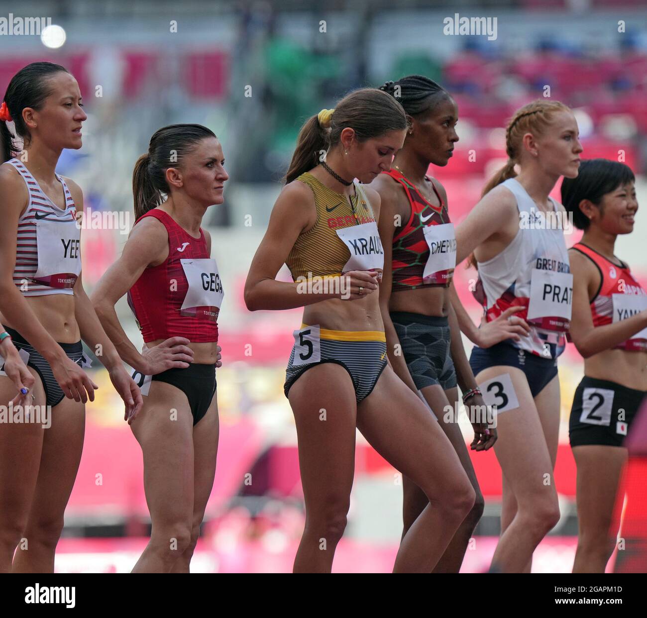 1st August 2021; Olympic Stadium, Tokyo, Japan: Tokyo 2020 Olympic summer games day 9; Womens 3000m steeplechase heats: The start as runners ready themselves including  KRAUSE Gesa Felicitas of Germany and  GEGA Luiza of Albania Stock Photo