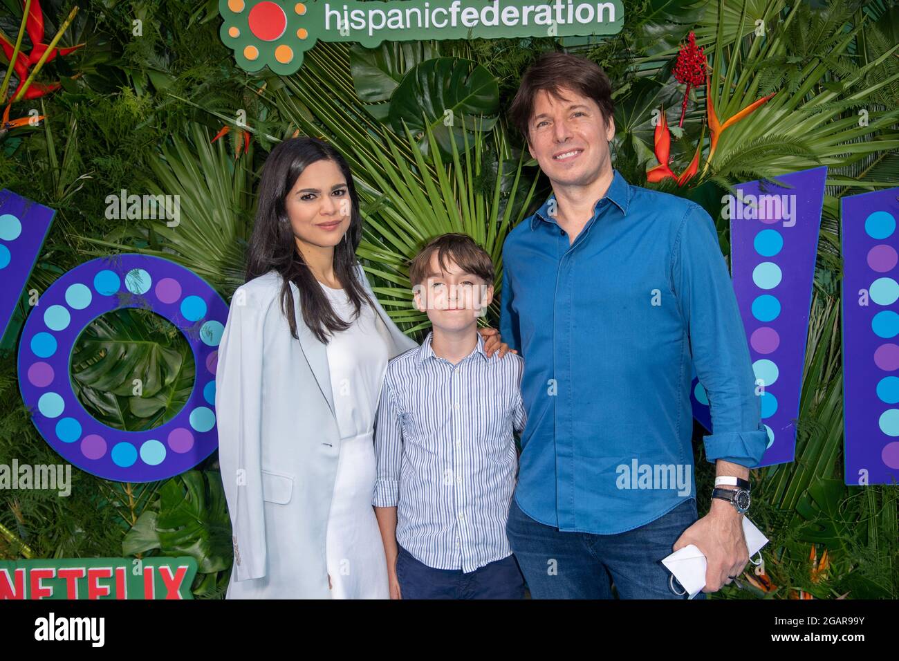 NEW YORK, NY - JULY 31: Musician Joshua Bell (R) and family attend the 'VIVO' New York screening at Village East by Angelika on July 31, 2021 in New York City. Stock Photo