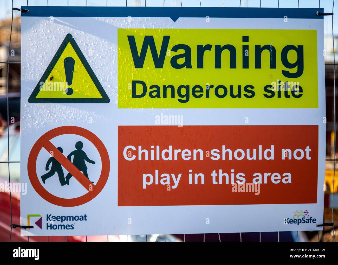 'Warning Dangerous Site' KeepMoat Homes new housing development