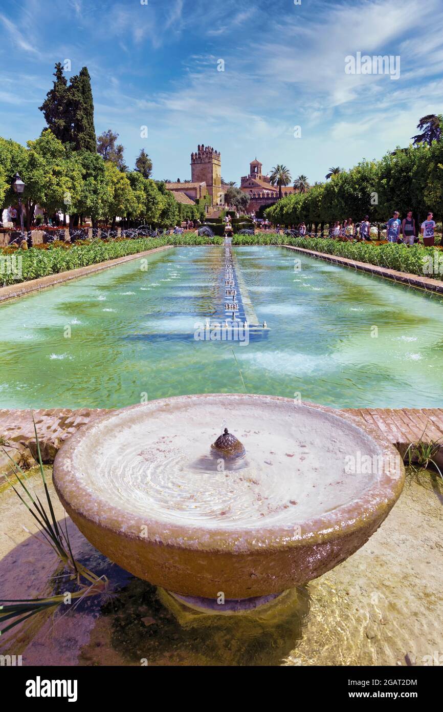 Fountain and pool in the Lower Garden, Alcazar de los Reyes Cristianos, Cordoba, Cordoba Province, Andalusia, Spain.  The Historic Centre of Cordoba i Stock Photo