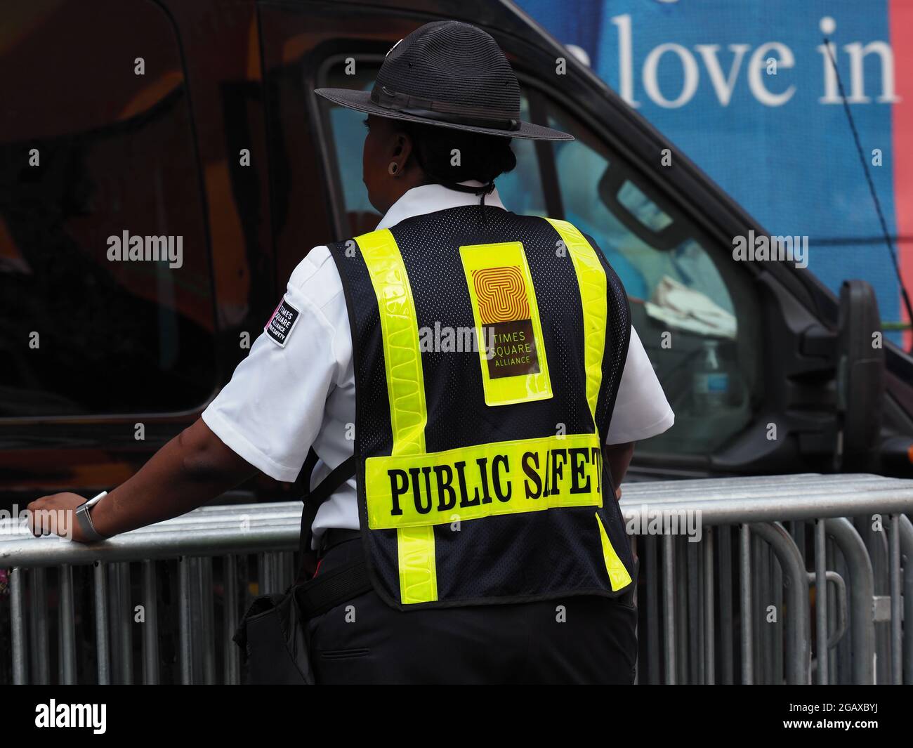 Image of a Times Square Alliance public safety officer Stock Photo - Alamy