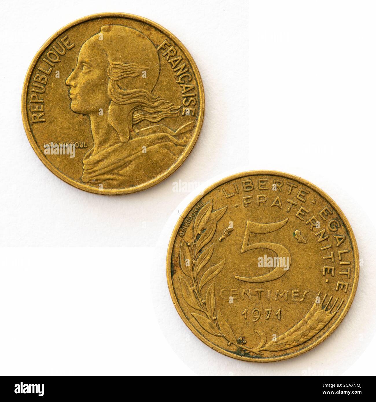 French 5 centime coin - 1971 - designed by Henri Lagriffoul featuring Marianne - four fold variant Stock Photo
