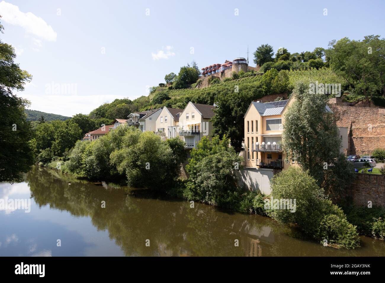 View over the Nahe river to the Kauzenburg castle in Bad Kreuznach, Rhineland-Palatinate, Germany. Stock Photo