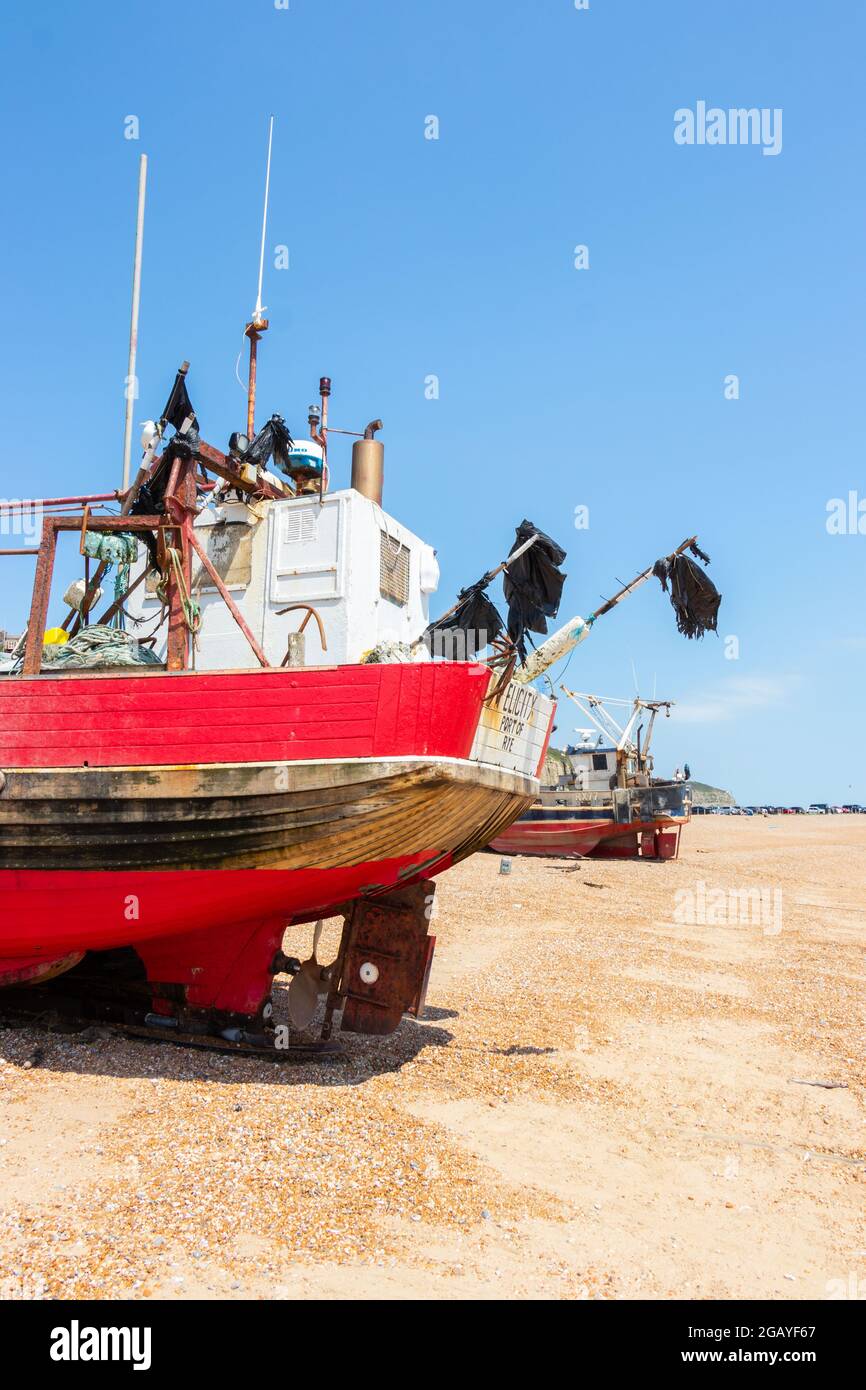 fishing boats on the pebble beach at Hastings, East Sussex Stock Photo ...