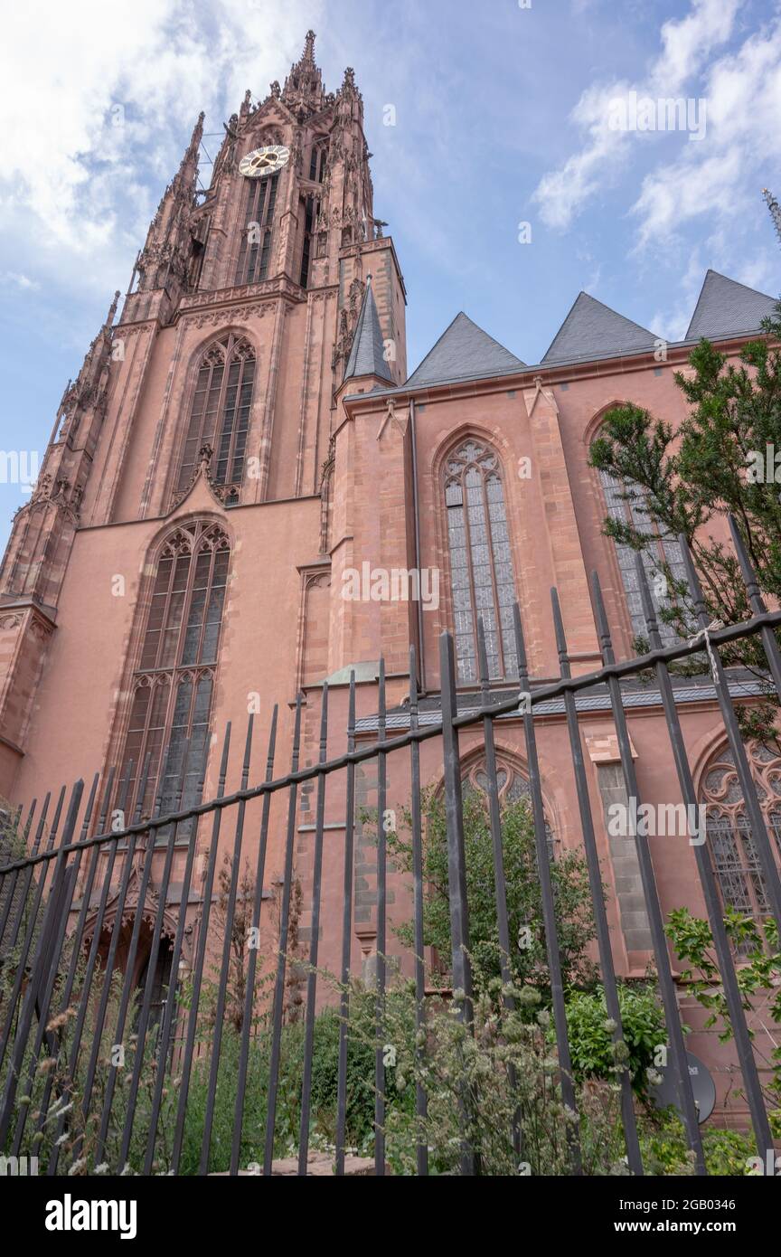Frankfurt- Der Kaiserdom St. Bartholomäus in Frankfurt am Main, der größte Sakralbau der Stadt Stock Photo