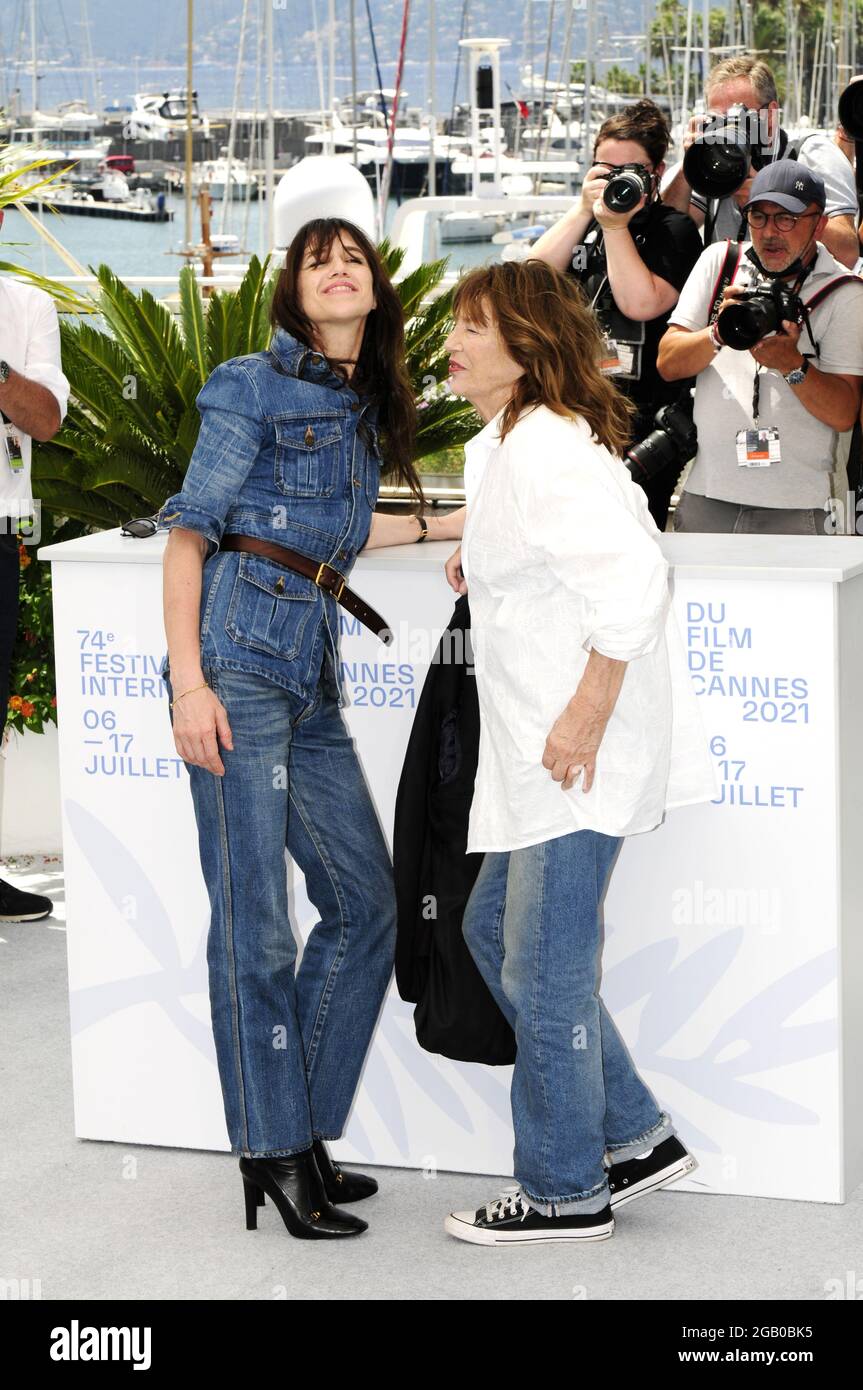 Charlotte Gainsbourg and Jane Birkin attend the "Jane by Charlotte" photocall during the 74th