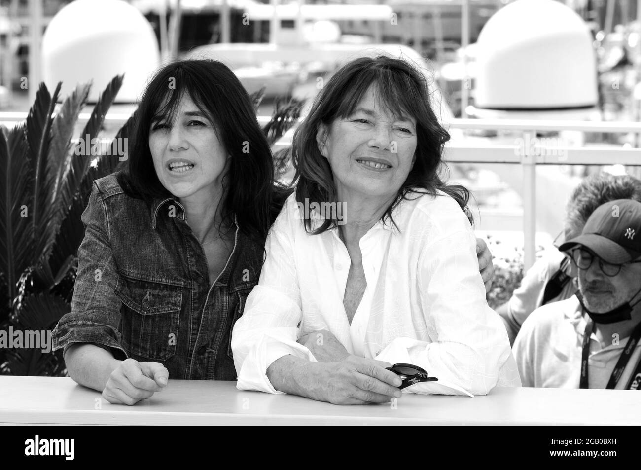 Charlotte Gainsbourg and Jane Birkin attend the 'Jane by Charlotte' photocall during the 74th Cannes Film Festival 2021 Stock Photo