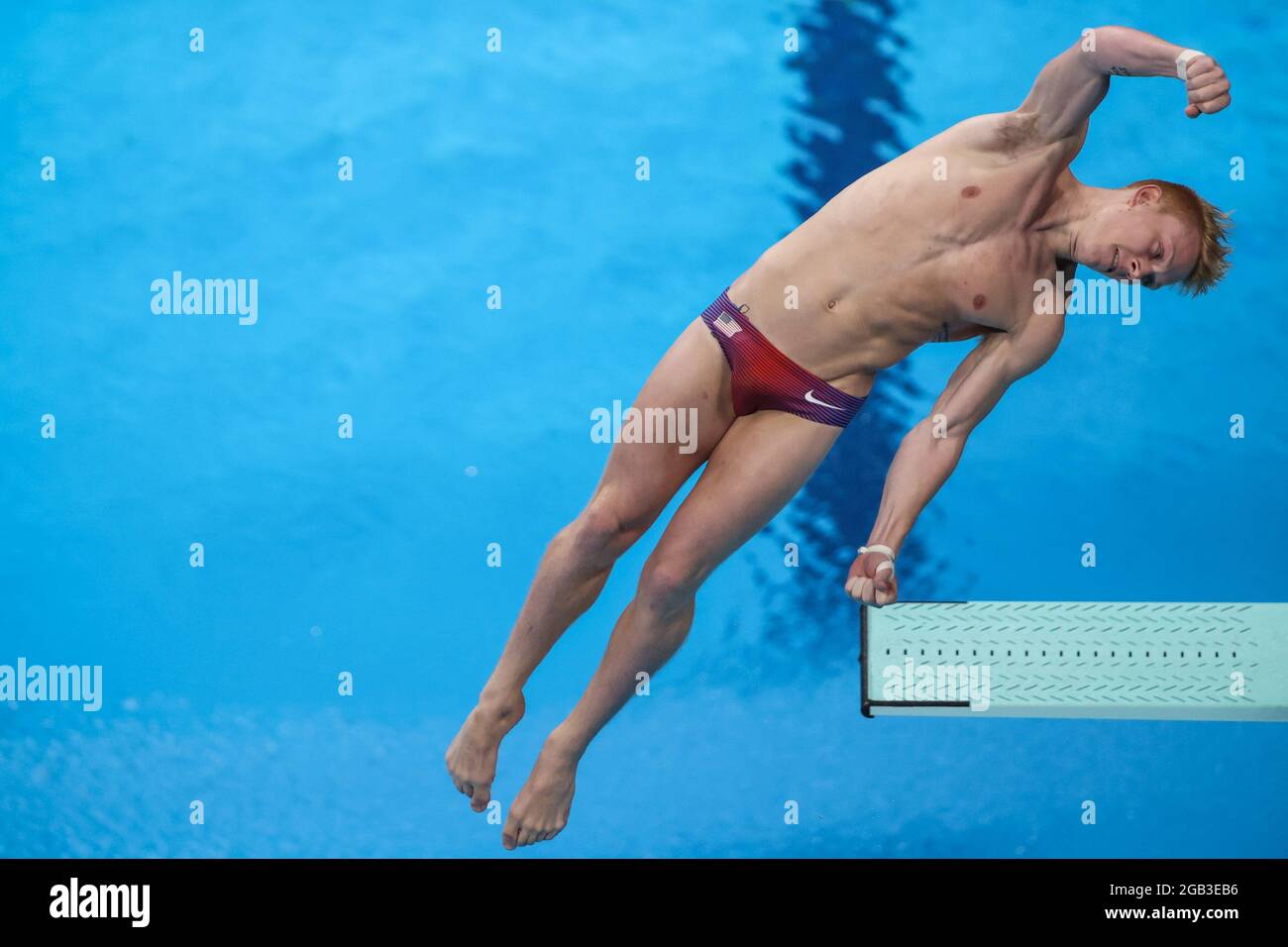 Tokyo, Japan. 02nd Aug, 2021. Swimming: Olympics, preliminaries, water diving - artistic diving 3 m, men, qualification at Tokyo Aquatics Centre. Andrew Capobianco from the USA in action. Credit: Oliver Weiken/dpa/Alamy Live News Stock Photo