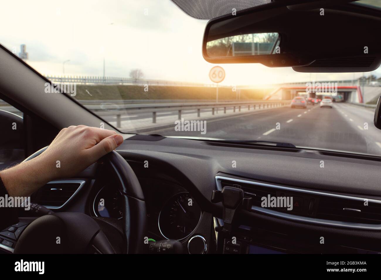 Cars driving on highway city hi-res stock photography and images - Alamy
