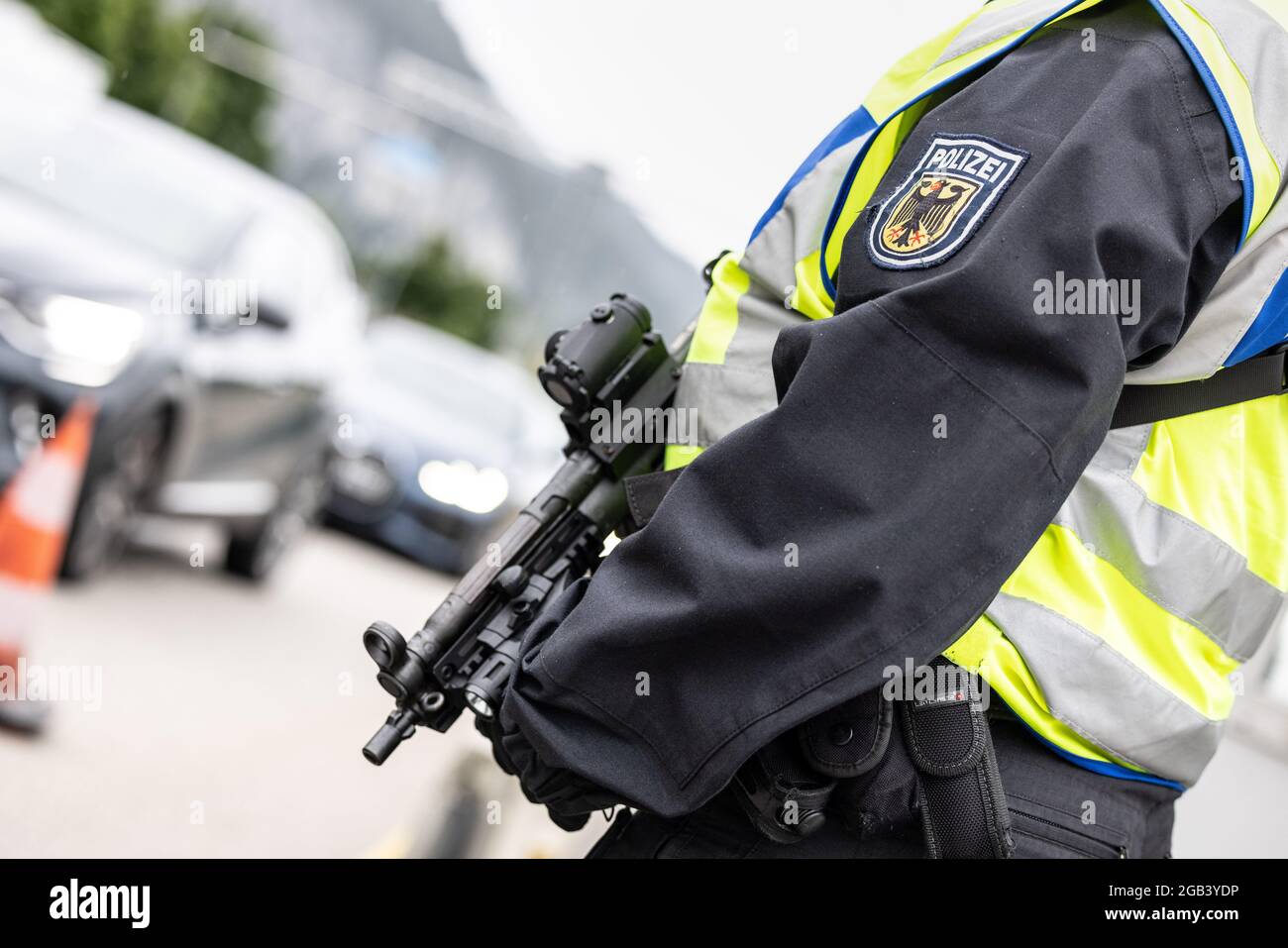 Austria police gun hi-res stock photography and images - Alamy