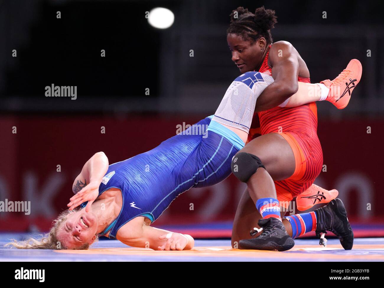 Wrestling freestyle hi-res stock photography and images - Page 11