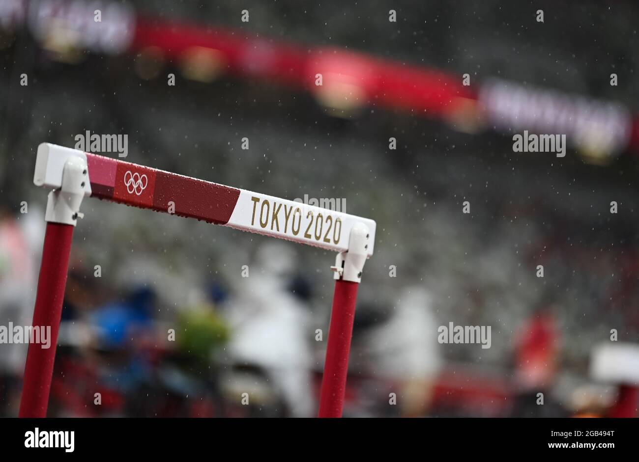 Illustration picture shows the rain during the semi-finals of the women's 400m hurdles race of the athletics competition on day 11 of the 'Tokyo 2020 Stock Photo