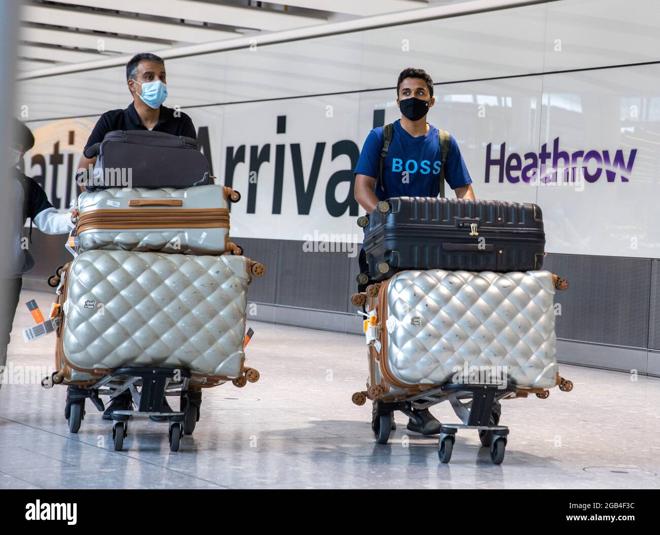 London, UK. 2nd Aug, 2021. Passenger arrivals at Heathrow Terminal 5. New rules for fully jabbed US and EU citizens came into efffect at 4am BST. The rules mean that fully vaccinated people in the US or EU no longer have to isolate when arriving into the UK. Credit: Mark Thomas/Alamy Live News Stock Photo