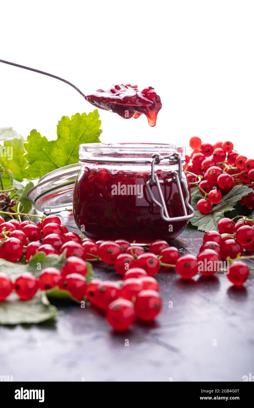 Homemade red currant jam preparation with fresh fruits Stock Photo Alamy