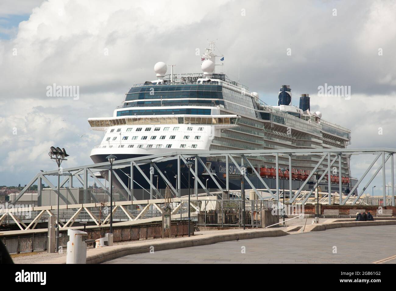 Cruise Port Boarding High Resolution Stock Photography And Images Alamy