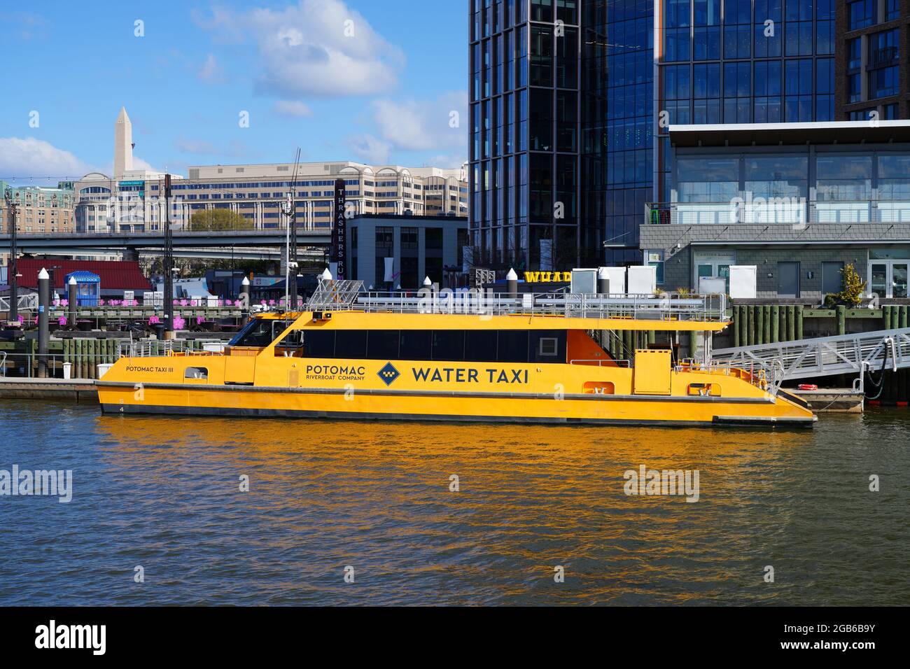 Potomac river water taxi round trip - Touristvisitorguides.com