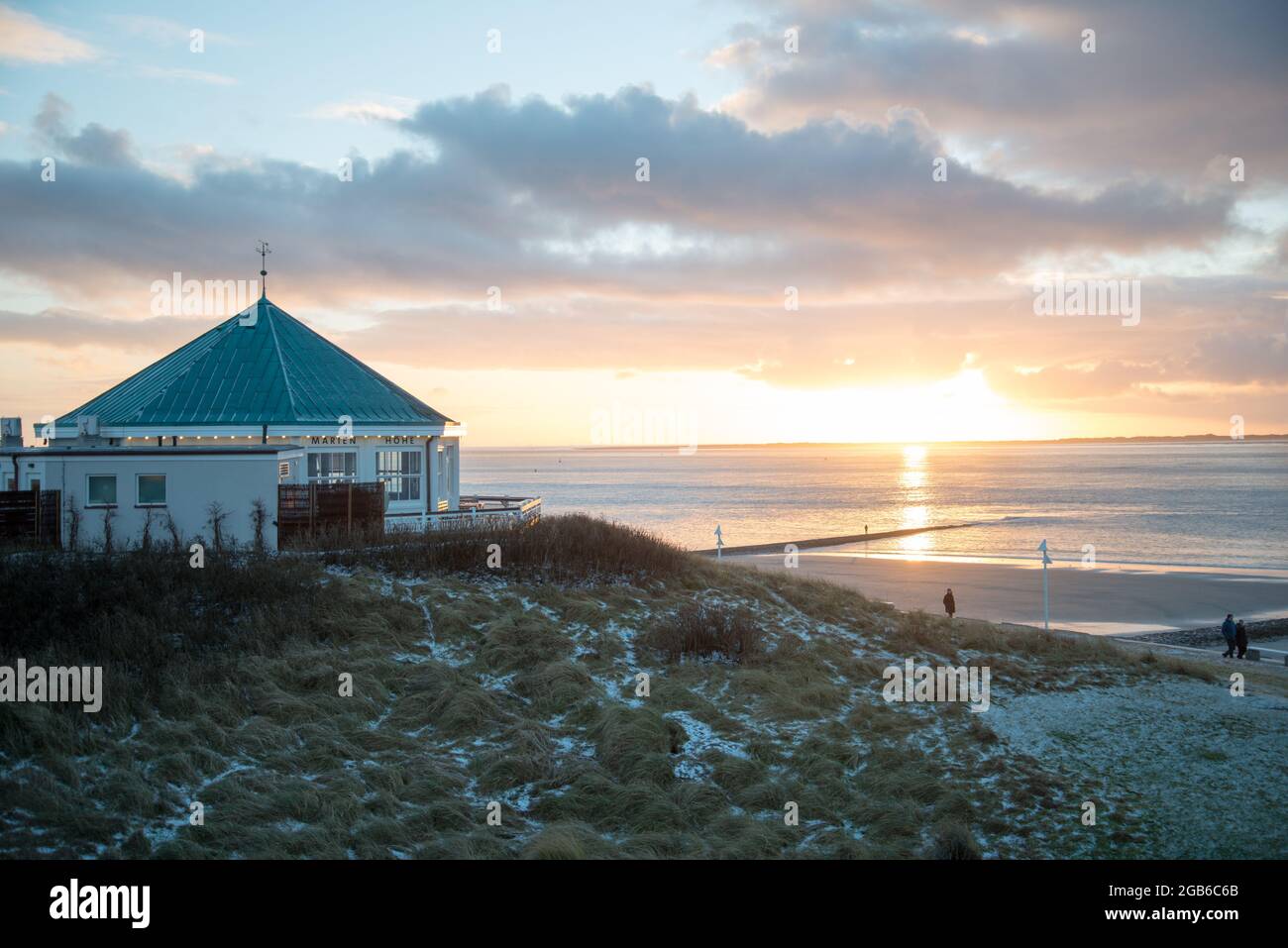 geography / travel, Germany, Lower Saxony, Norderney Isle, Sunset at beach café Marienhoehe, ADDITIONAL-RIGHTS-CLEARANCE-INFO-NOT-AVAILABLE Stock Photo