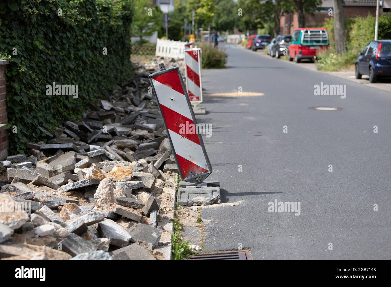 Walkway destroyed hi-res stock photography and images - Alamy