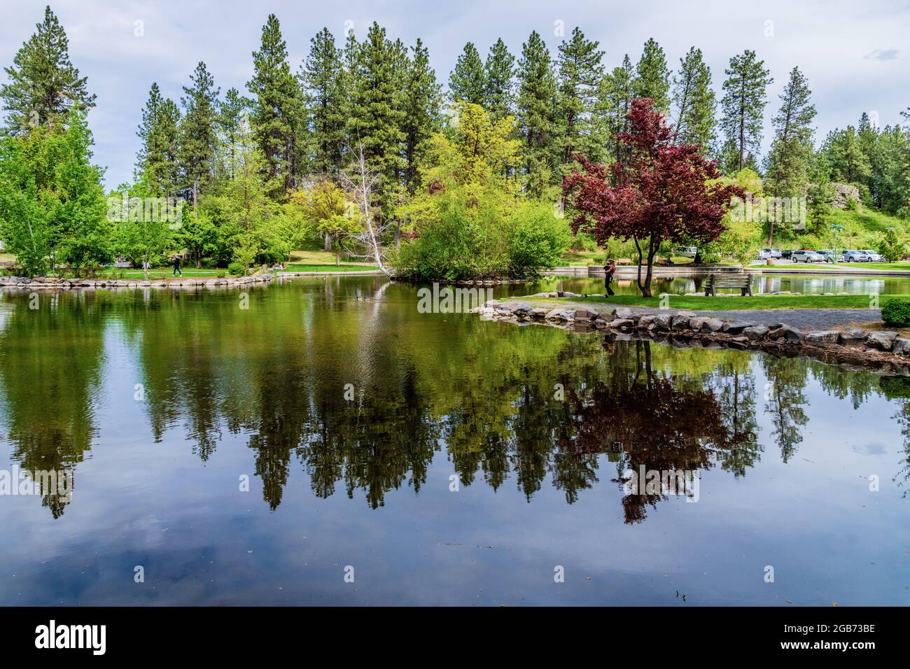 Mirror Pond At Manito Park. Spokane, Washington. Stock Photo