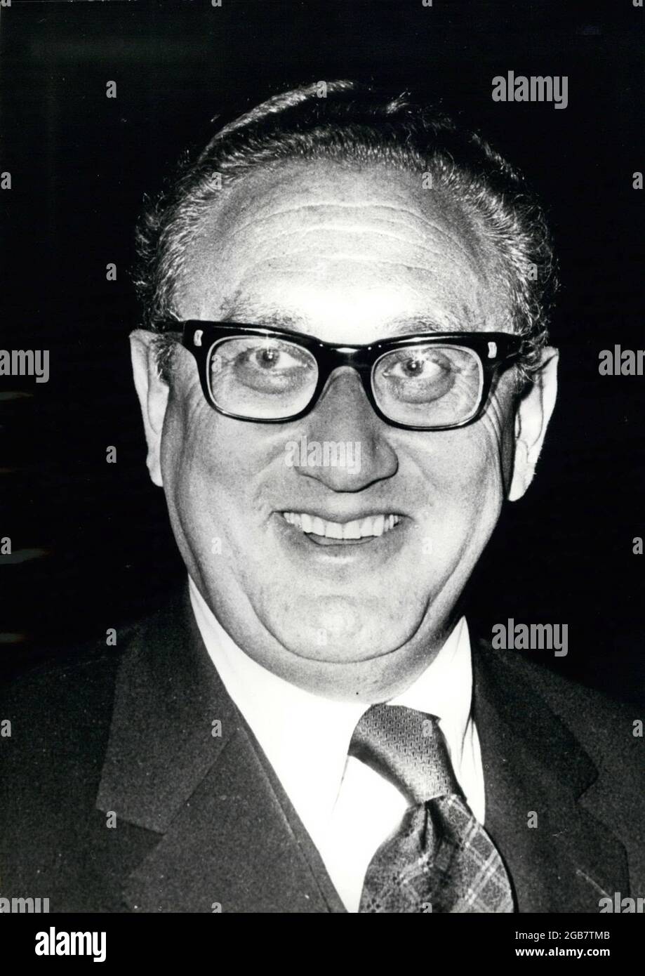 Jan 1973 - Paris, France - Dr. HENRY KISSINGER, President Nixon's special envoy in the Vietnam peace negotiations, is all smiles in this new picture. Credit: Keystone Press Agency/ZUMA Wire/Alamy Live News Stock Photo