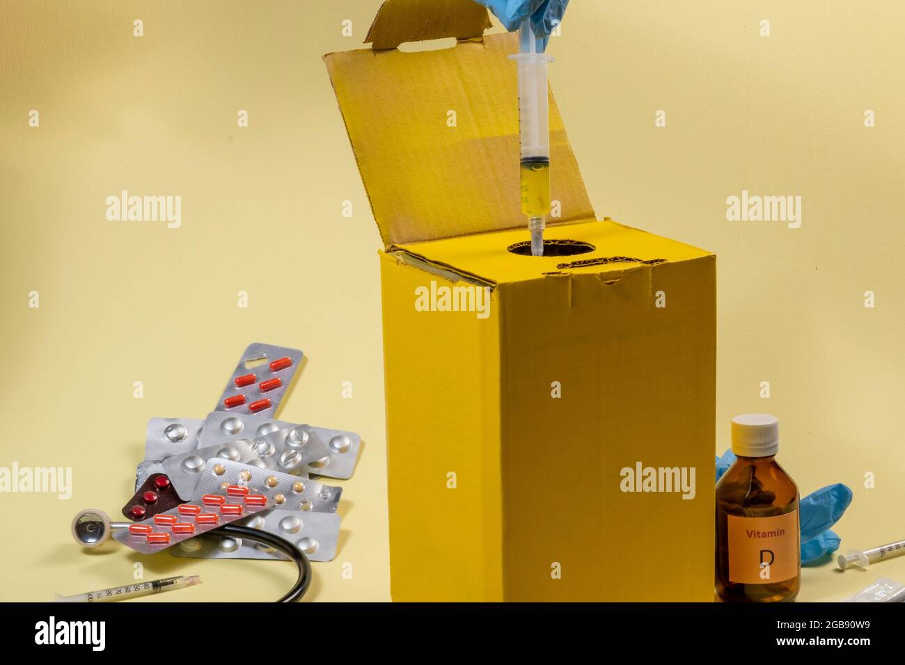 yellow disposal box for contaminated or infectious products in a