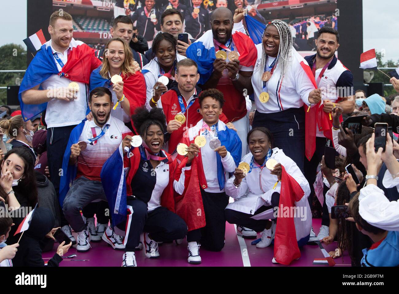 Who is included in the French selection for the World Championships?