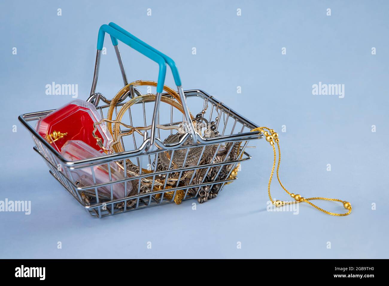 Shopping cart with jewelry