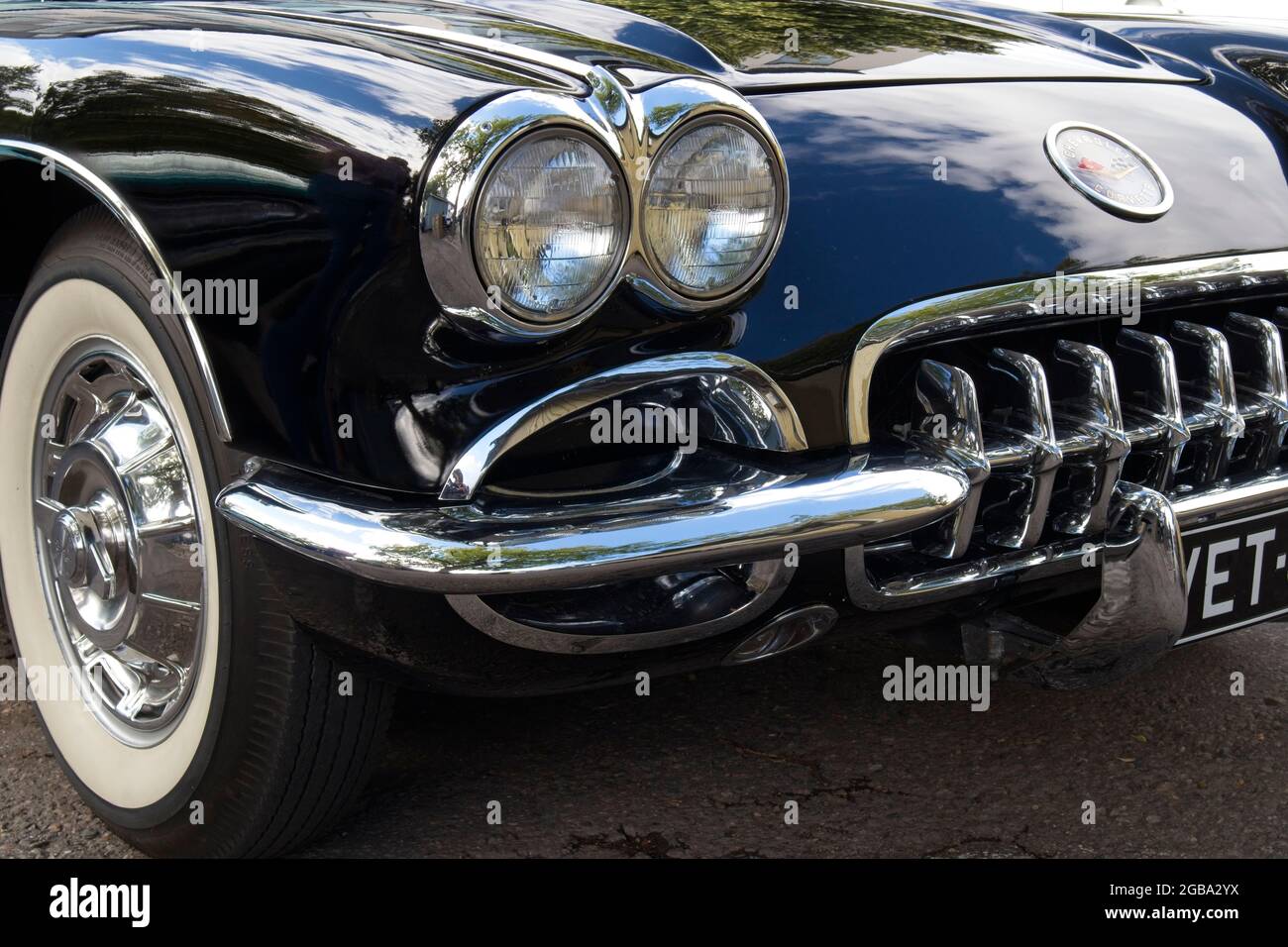 1950s corvette convertible hi-res stock photography and