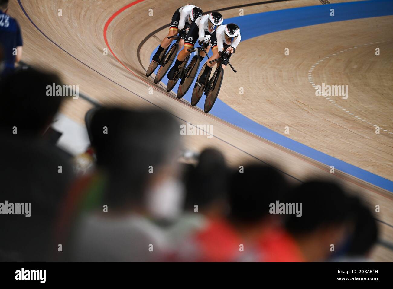 Izu, Japan. 03rd Aug, 2021. Cycling/Track Olympia, preliminaries 4000m