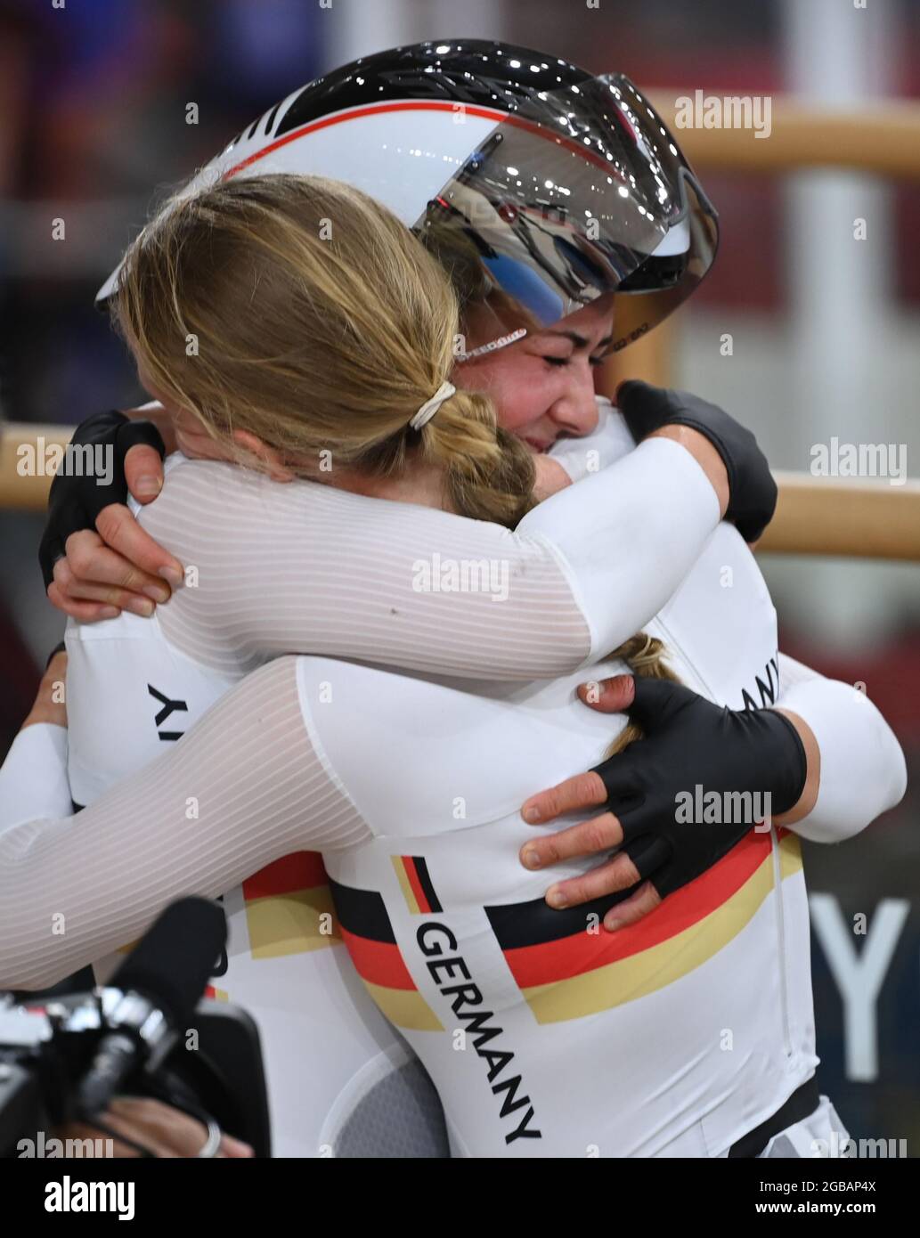 Izu, Japan. 03rd Aug, 2021. Cycling/Track Olympics, 4000m team pursuit