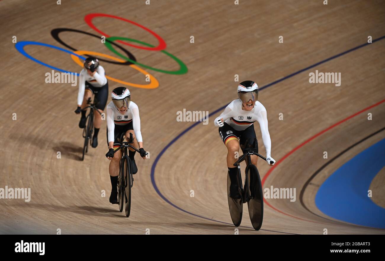 Izu, Japan. 03rd Aug, 2021. Cycling/Track Olympics, 4000m team pursuit