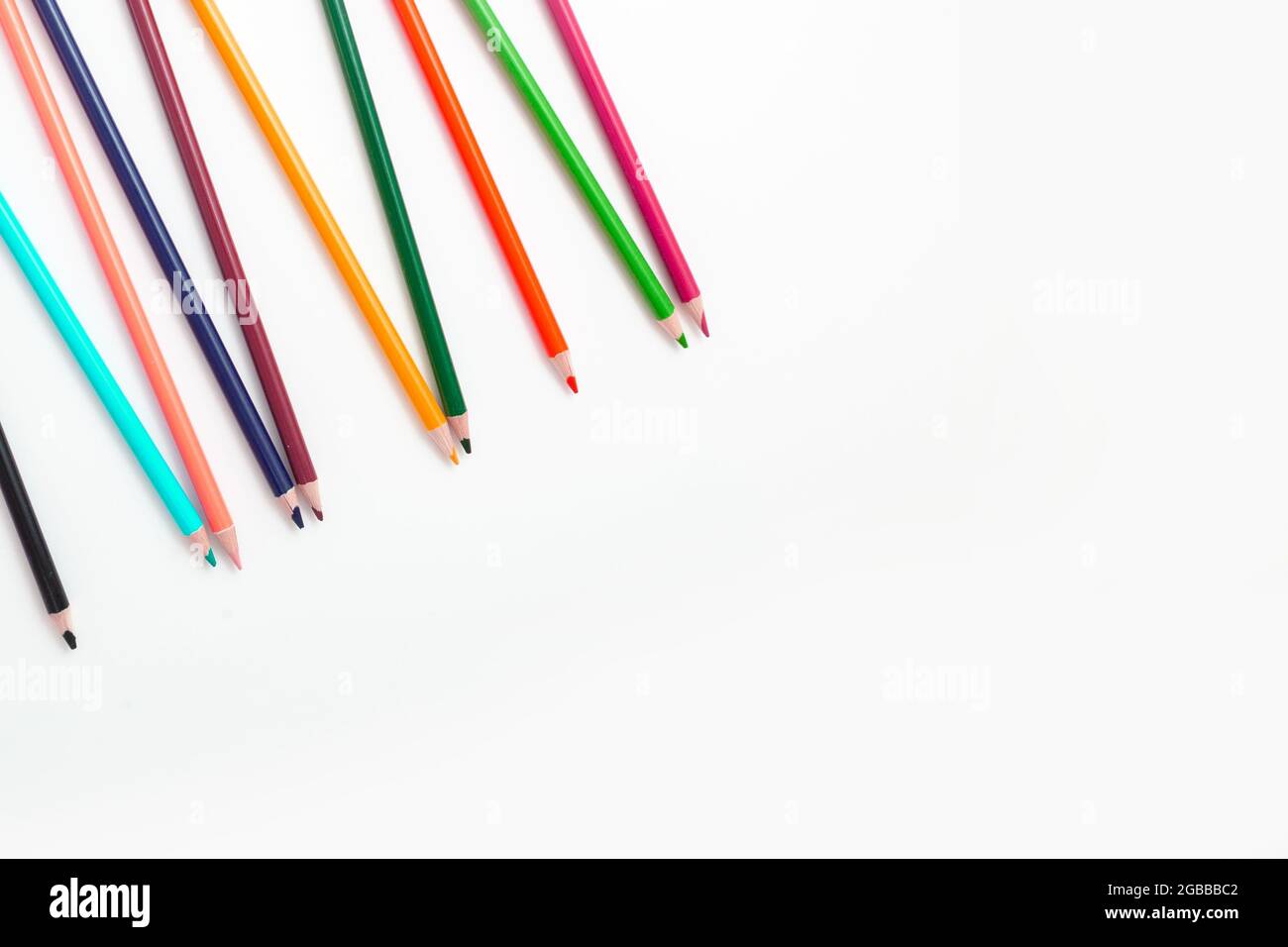 https://c8.alamy.com/comp/2GBBBC2/color-pencils-on-isolated-white-background-2GBBBC2.jpg