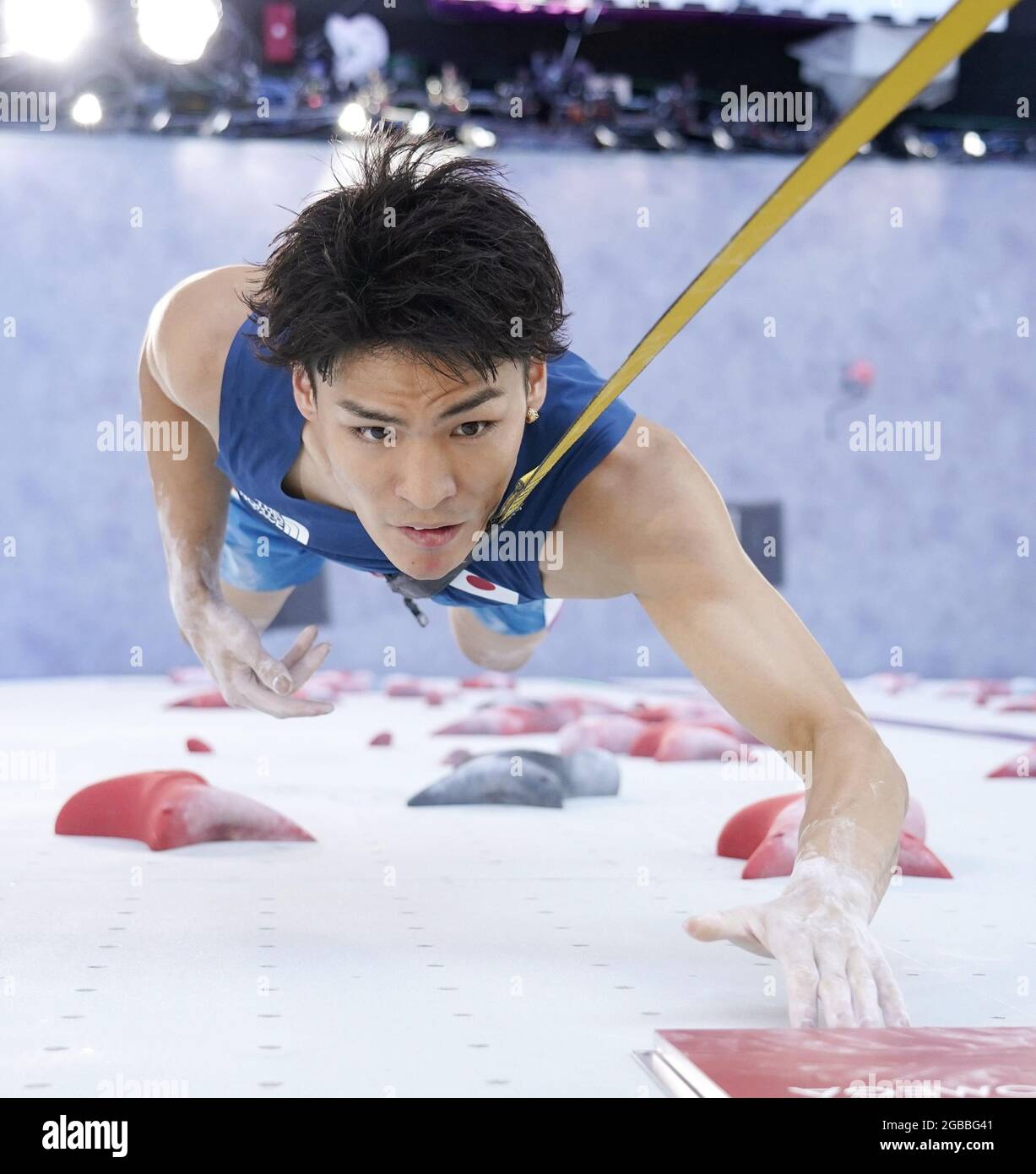 Japan's Tomoa Narasaki competes in the speed qualification round of the ...