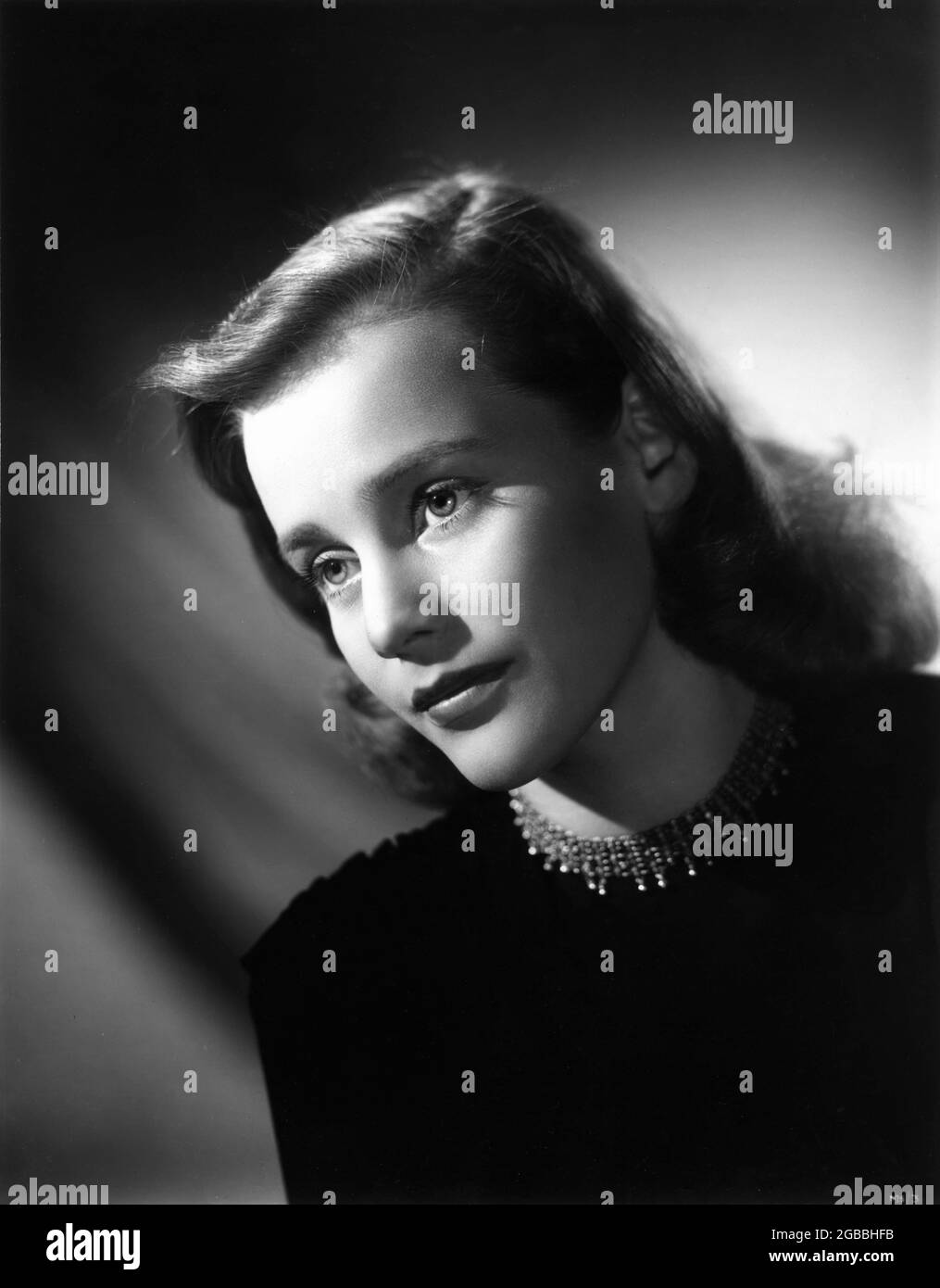 MARIA SCHELL Portrait publicity for THE ANGEL WITH THE TRUMPET 1950 director ANTHONY BUSHELL London Film Productions / British Lion Film Corporation Stock Photo