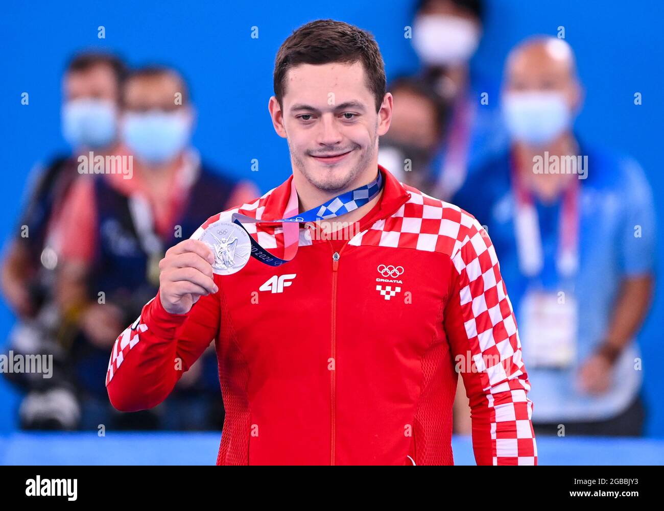 Tokyo, Japan. 03rd Aug, 2021. Gymnastics: Olympics, high bar, men ...
