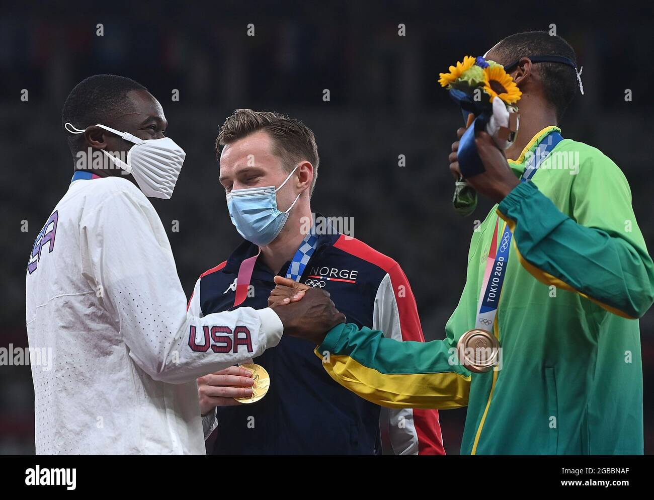 Tokyo, Japan. 3rd Aug, 2021. (From L to R) Silver medalist Rai Benjamin