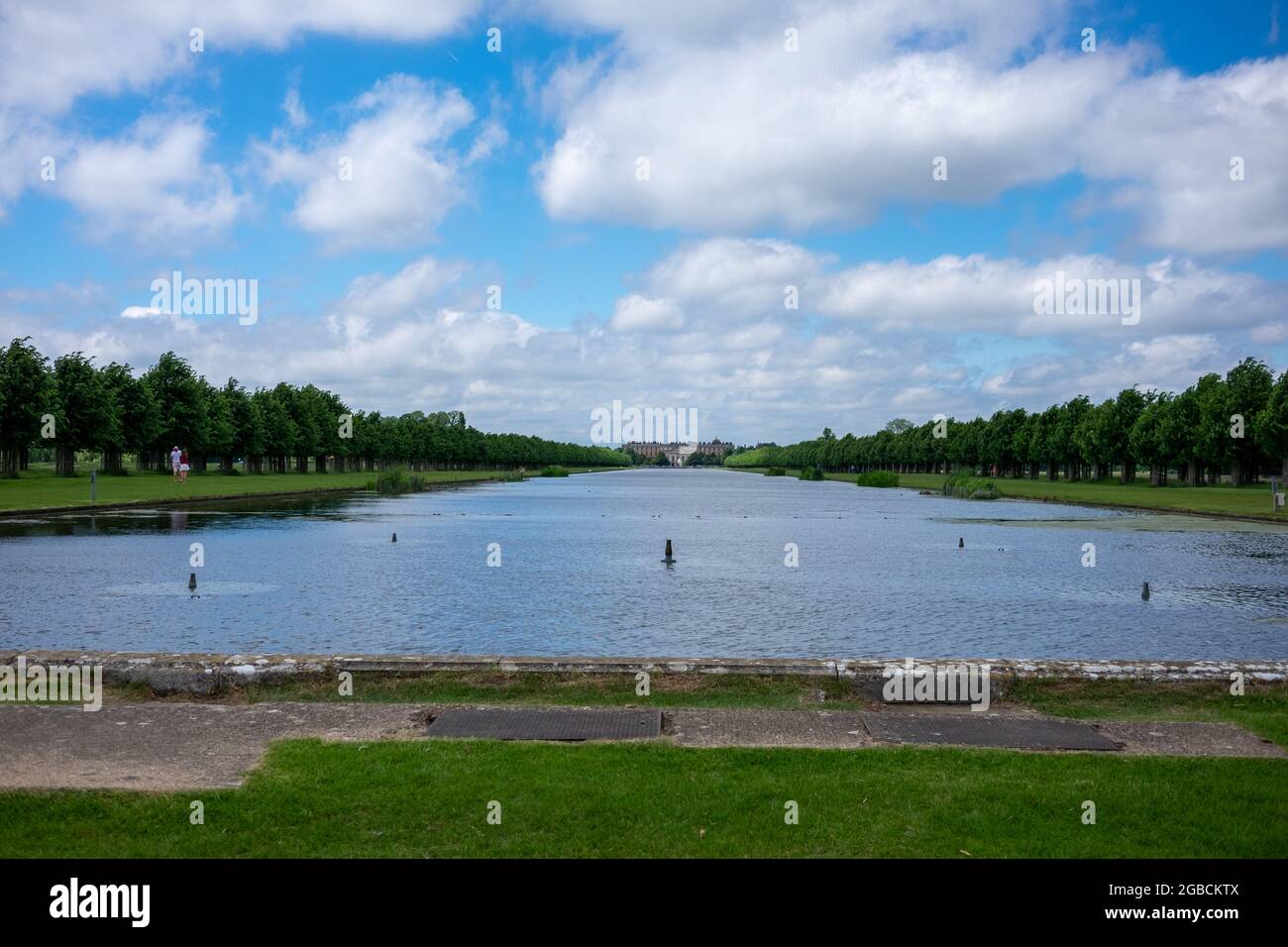 home park, hampton court, blue sky, summer, green Stock Photo Alamy