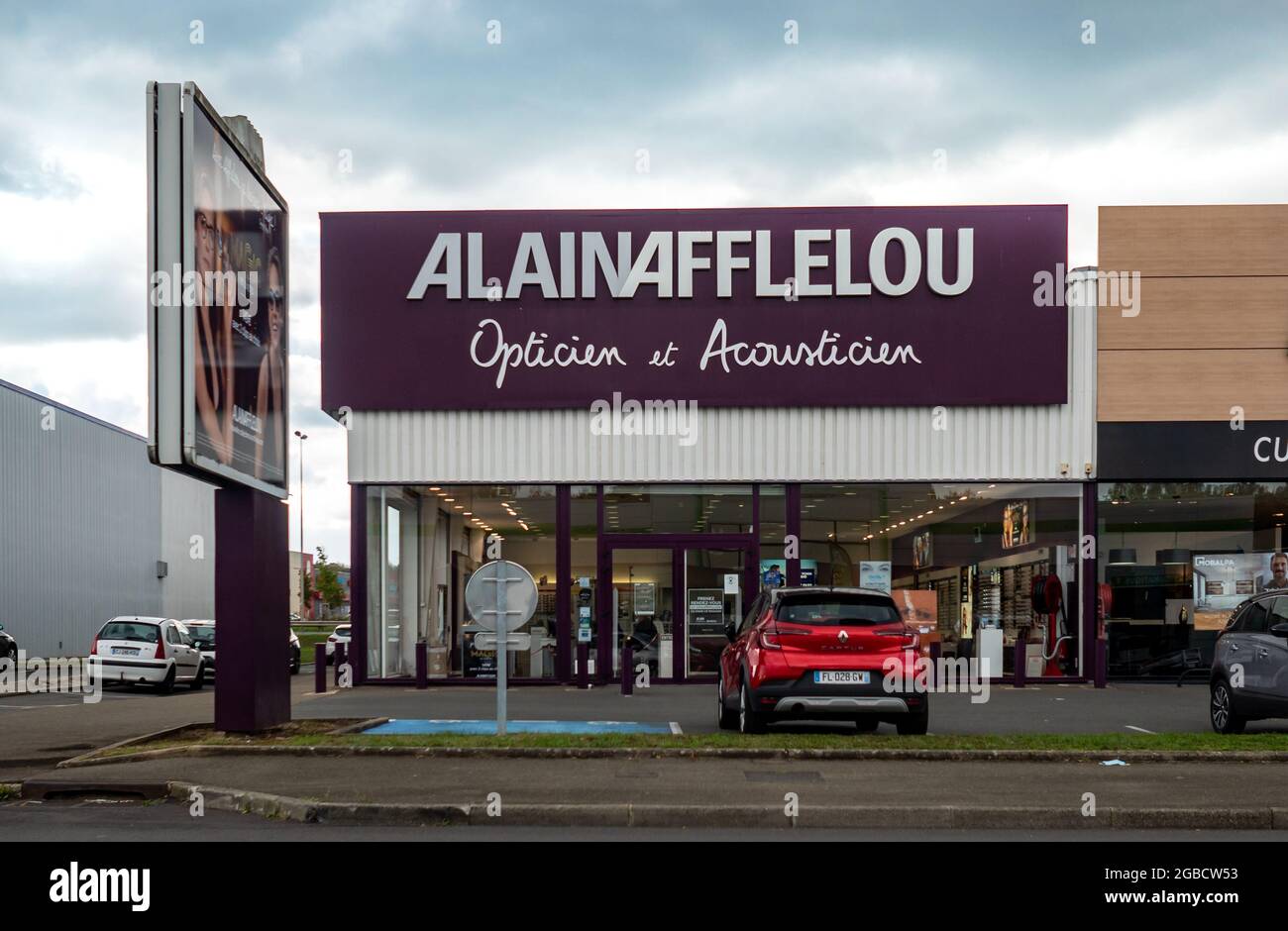 LE MANS, FRANCE - Jul 12, 2021: The building facade of Alain afflelou glass  and eyecare store in Le Mans, France Stock Photo - Alamy