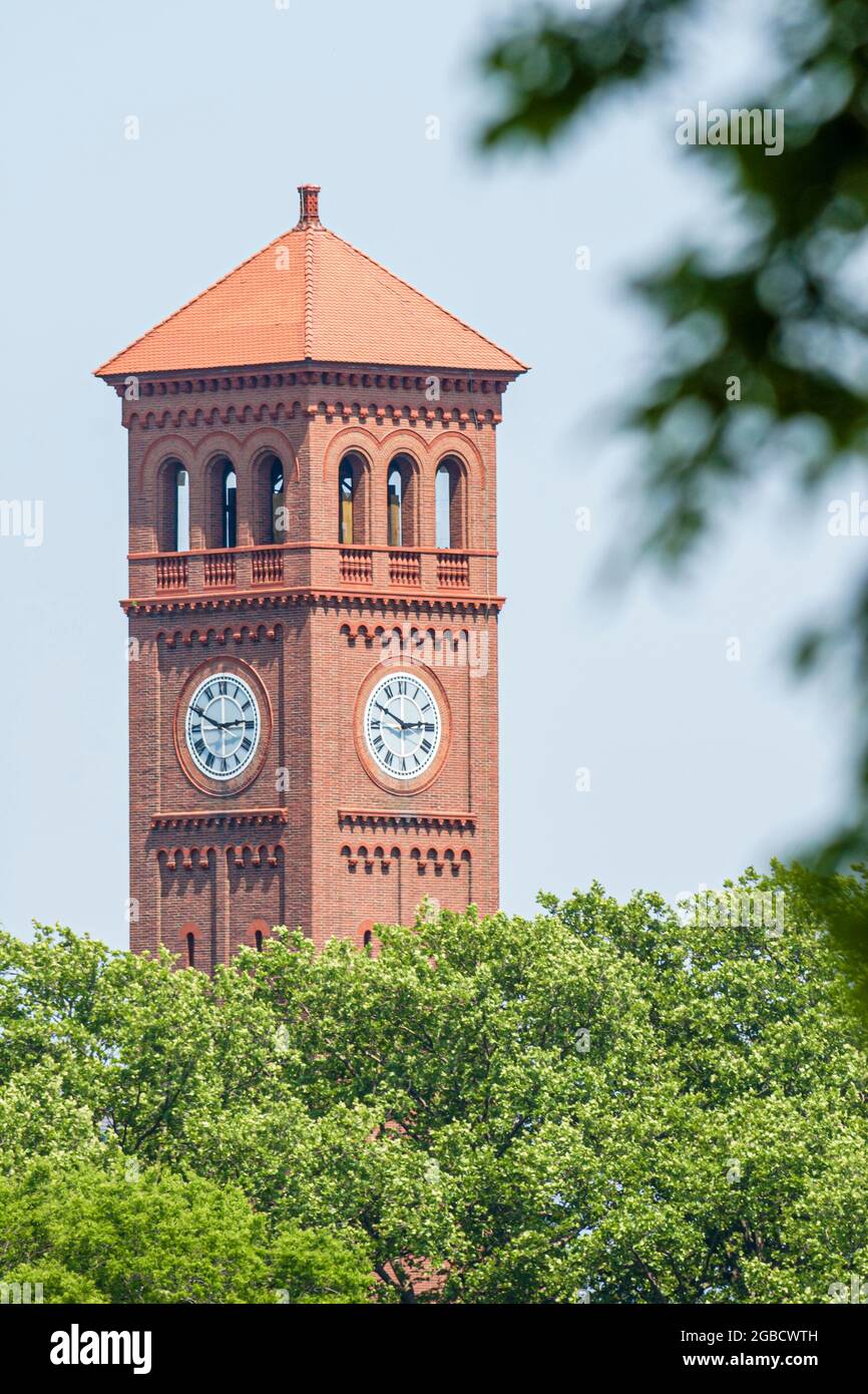 Virginia Hampton,Hampton University campus clock tower Stock Photo Alamy