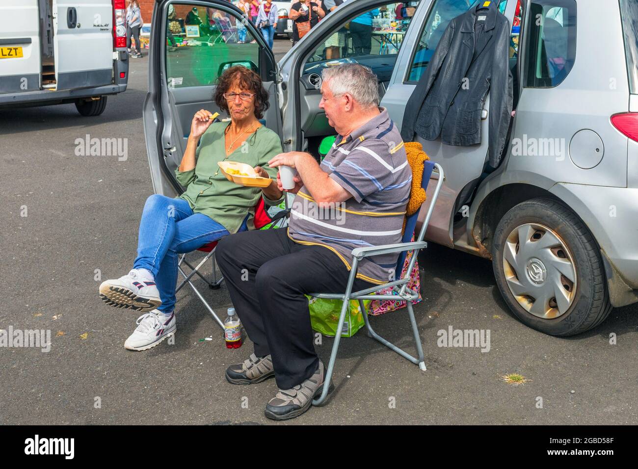 Stall holders at the car boot sale market, Ayr, Scotland, UK Stock