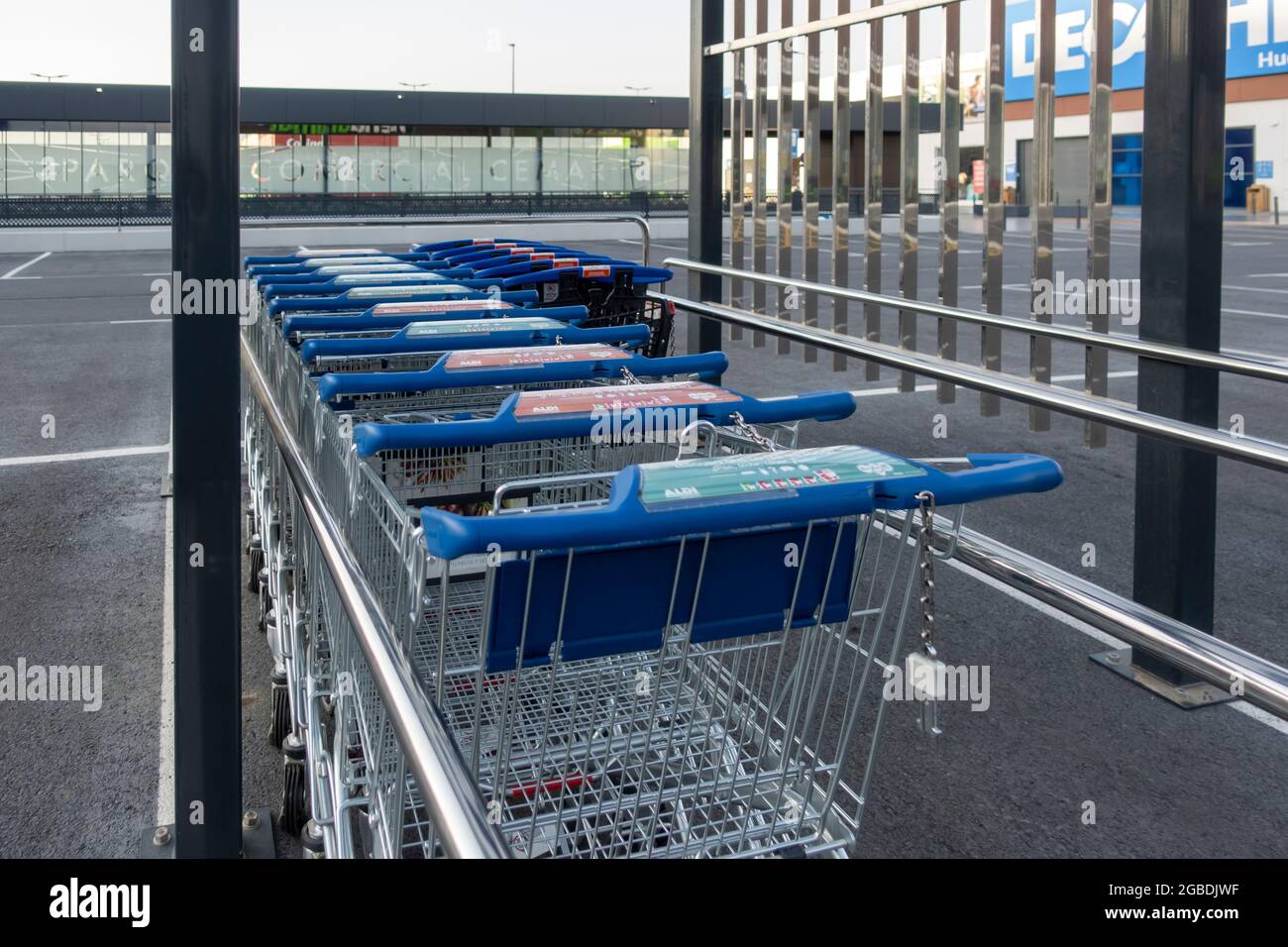 Supermarket trolley park hires stock photography and images Alamy