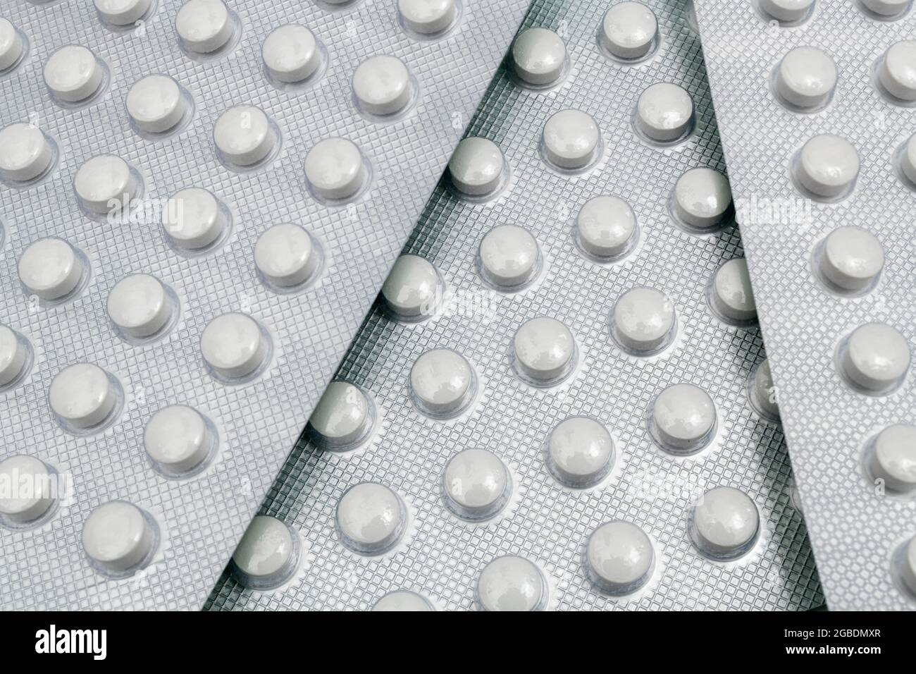 Round Pills Of Vitamin D 3 Made By Uk Neutraceuticals Company Vitabiotics Ltd Good Example Of Blister Packaging And Medical Product Encapsulation Stock Photo Alamy Round Pills Of Vitamin D 3 Made By Uk Neutraceuticals Company Vitabiotics Ltd Good Example Of Blister Packaging And Medical Product Encapsulation Stock Photo Alamy