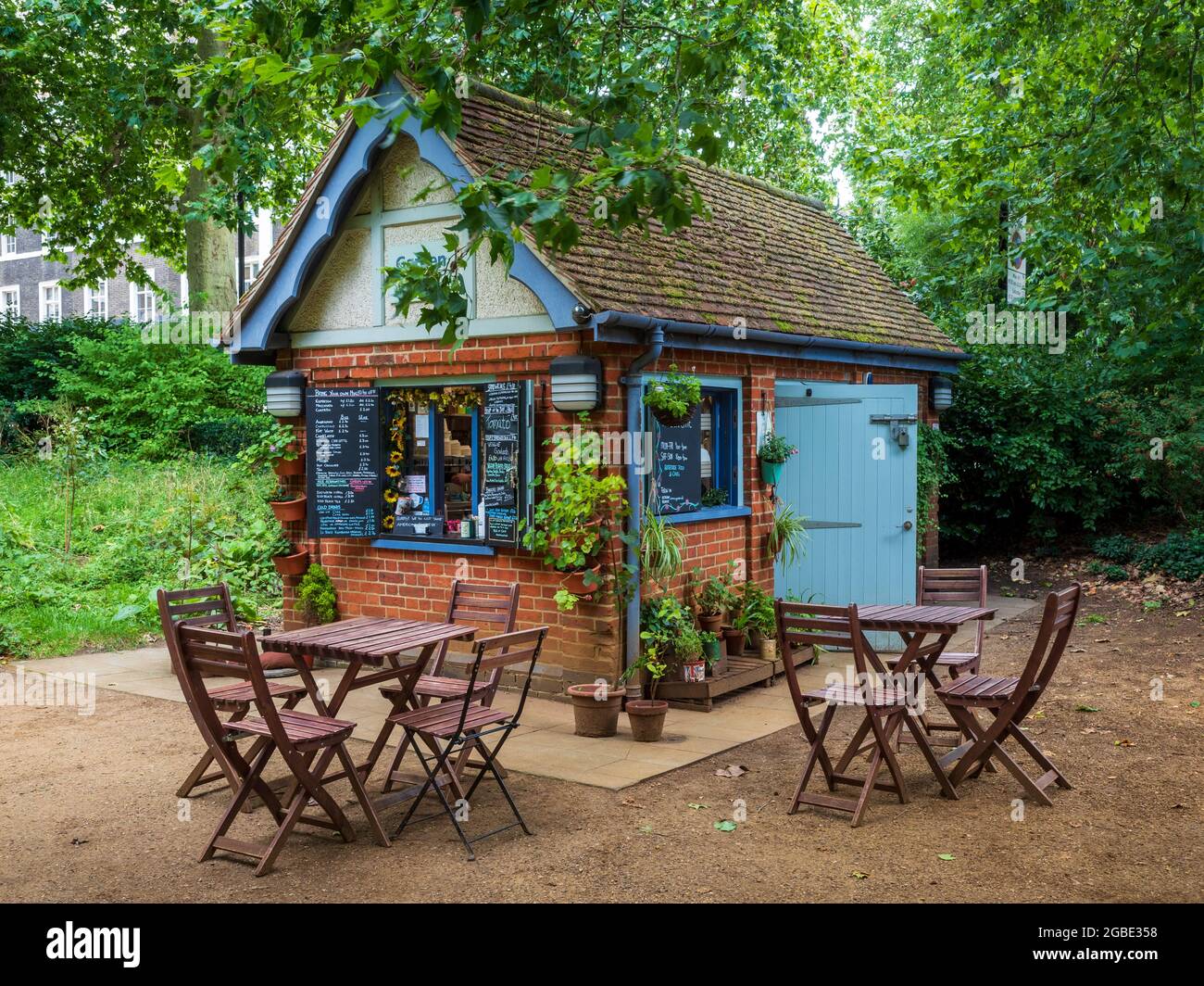 Ginger jules gordon square hires stock photography and images Alamy