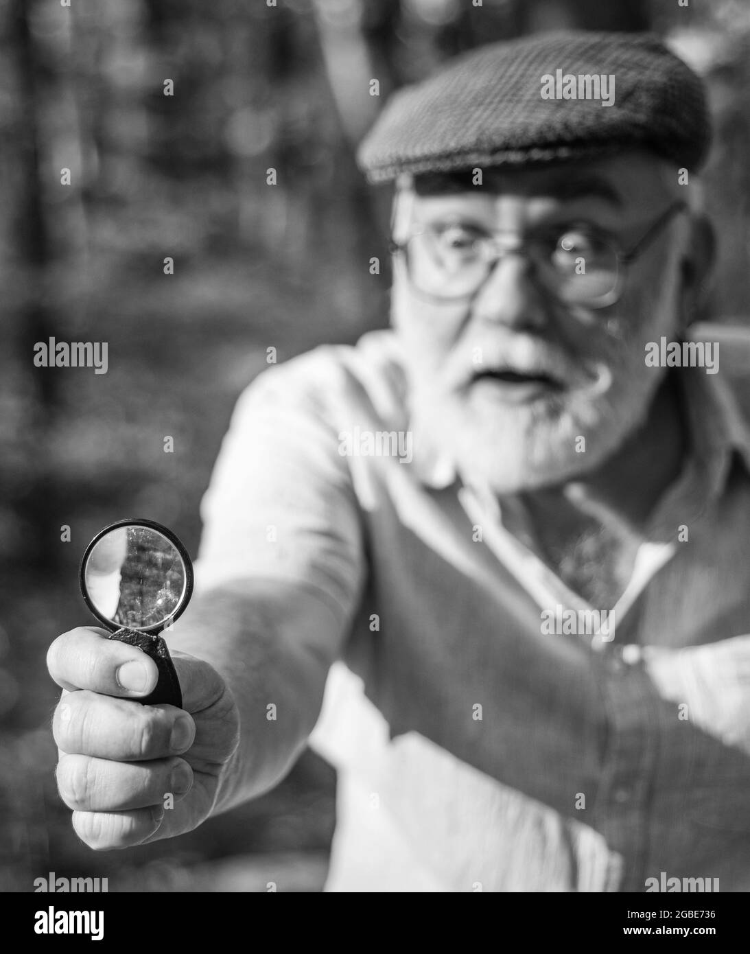 See clearly. Magnifying lens or glass selective focus. Lens and optical